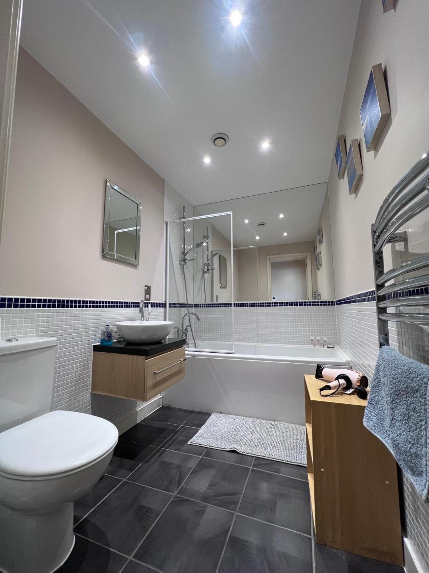 Great City Centre Getaway Apartment 2 Bed Near The Beach And Shopping Area Swansea Exterior foto