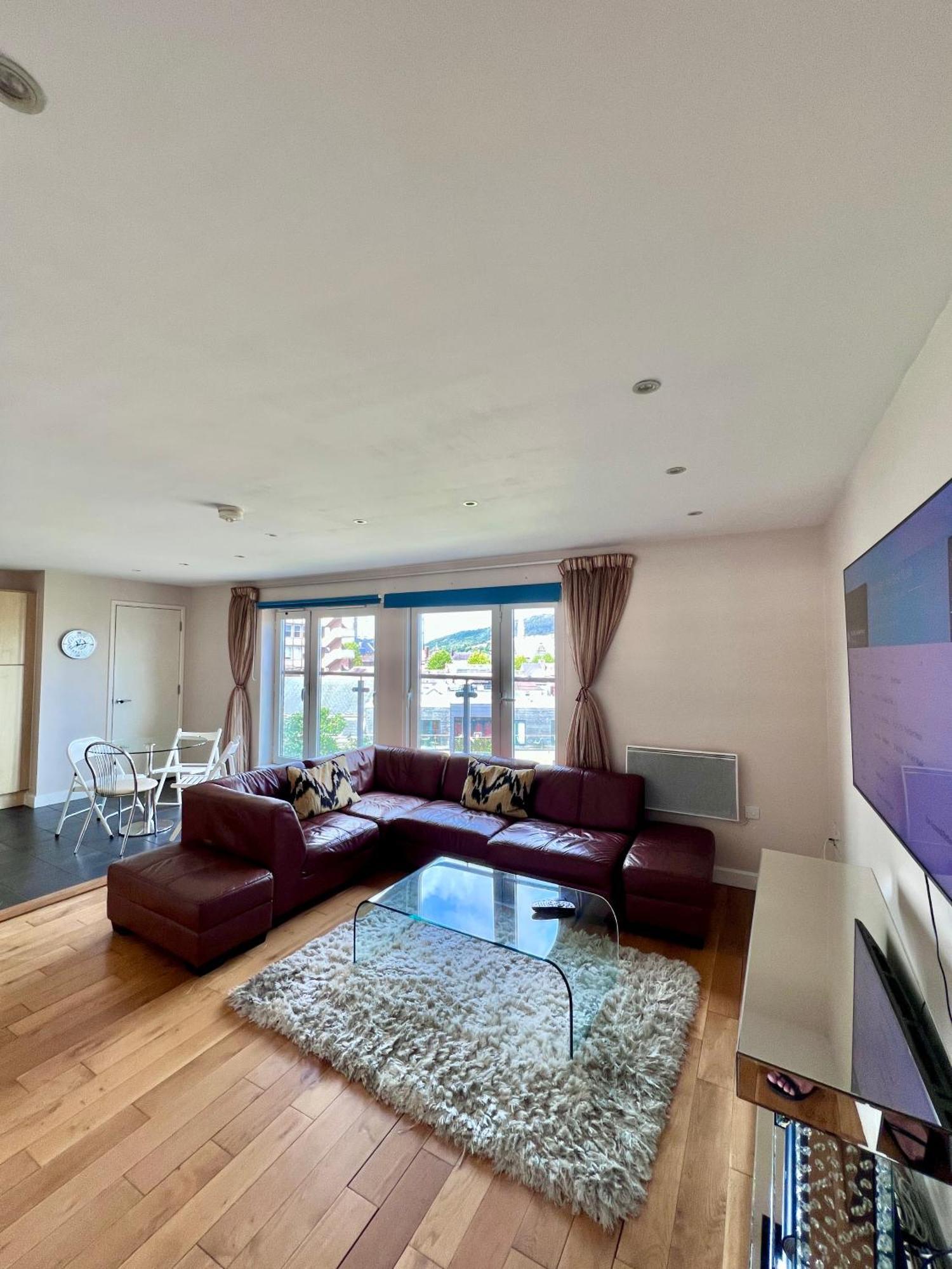 Great City Centre Getaway Apartment 2 Bed Near The Beach And Shopping Area Swansea Exterior foto