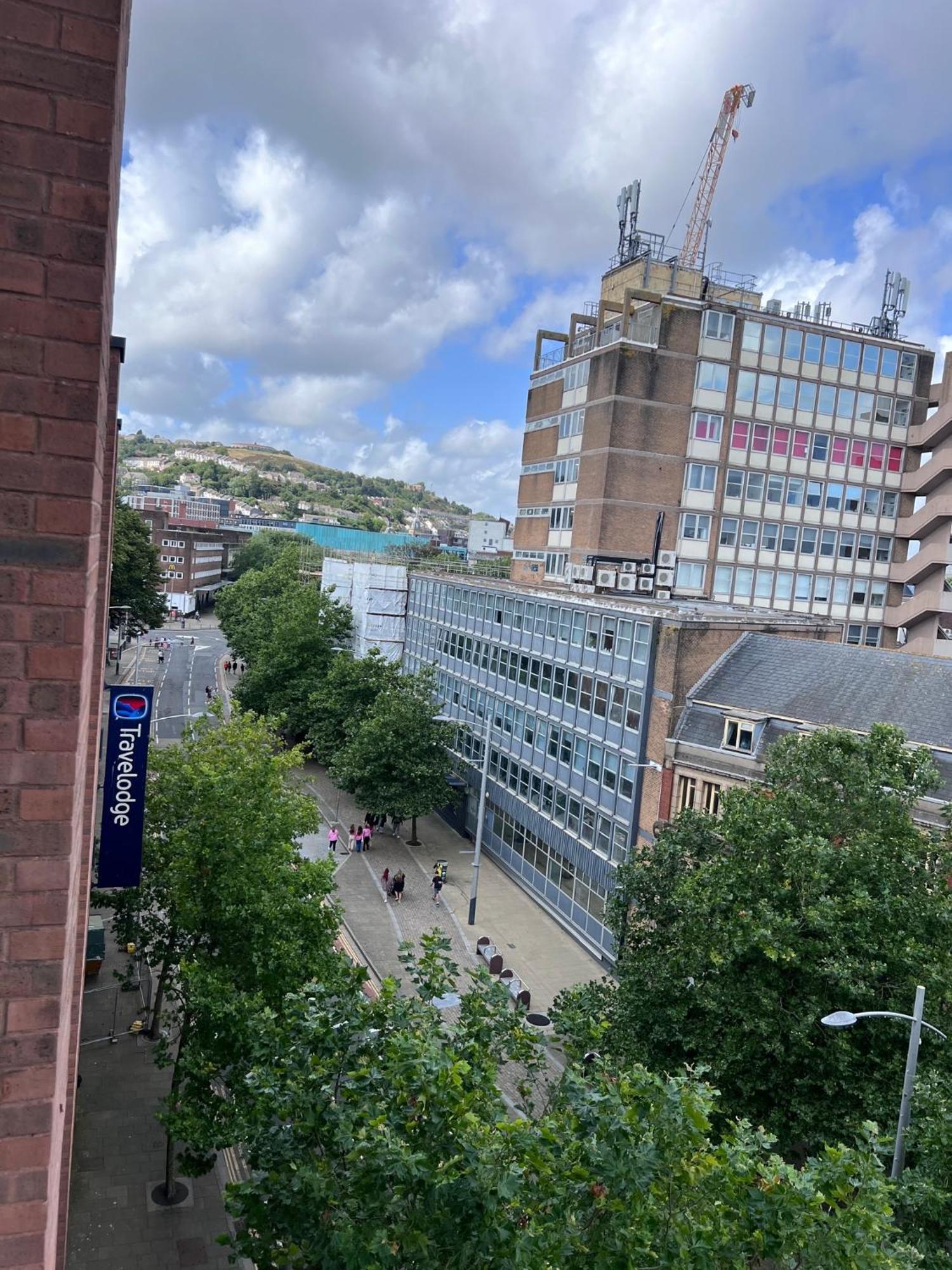 Great City Centre Getaway Apartment 2 Bed Near The Beach And Shopping Area Swansea Exterior foto